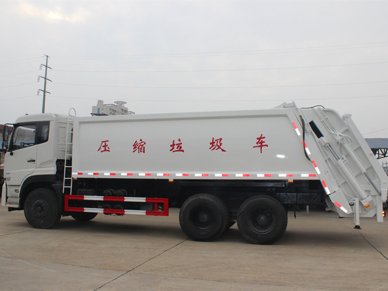 东风天龙18方压缩式垃圾车实拍图片