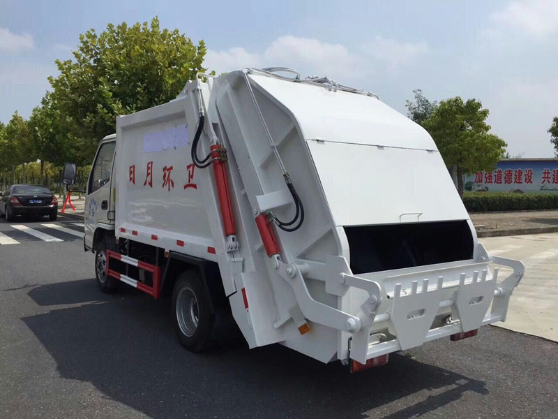 凯马蓝牌4方压缩式垃圾车实拍图片