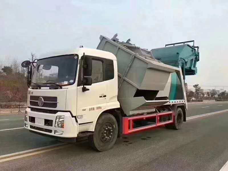 多功能压缩垃圾车