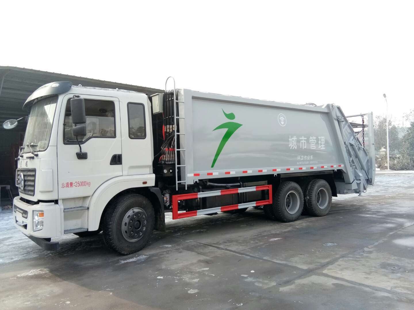 2019全新款大型垃圾压缩车参数，图片，视频