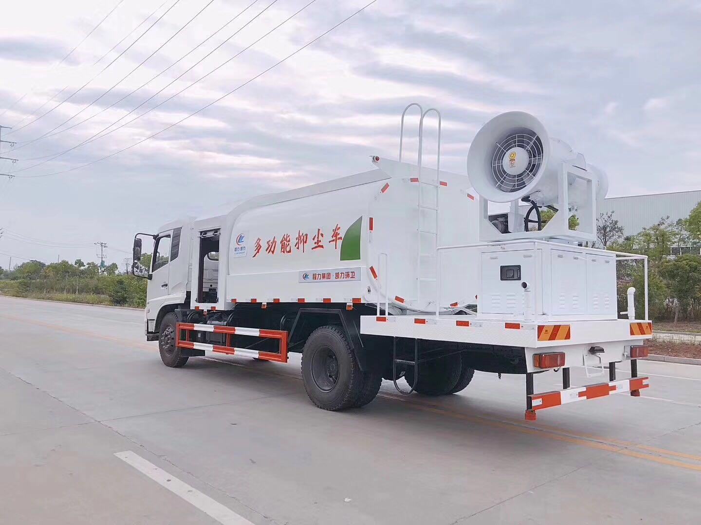 东风天锦多功能抑尘车 质量过硬 销售**