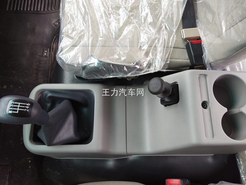 東風天錦D530常規駕駛室內飾圖片