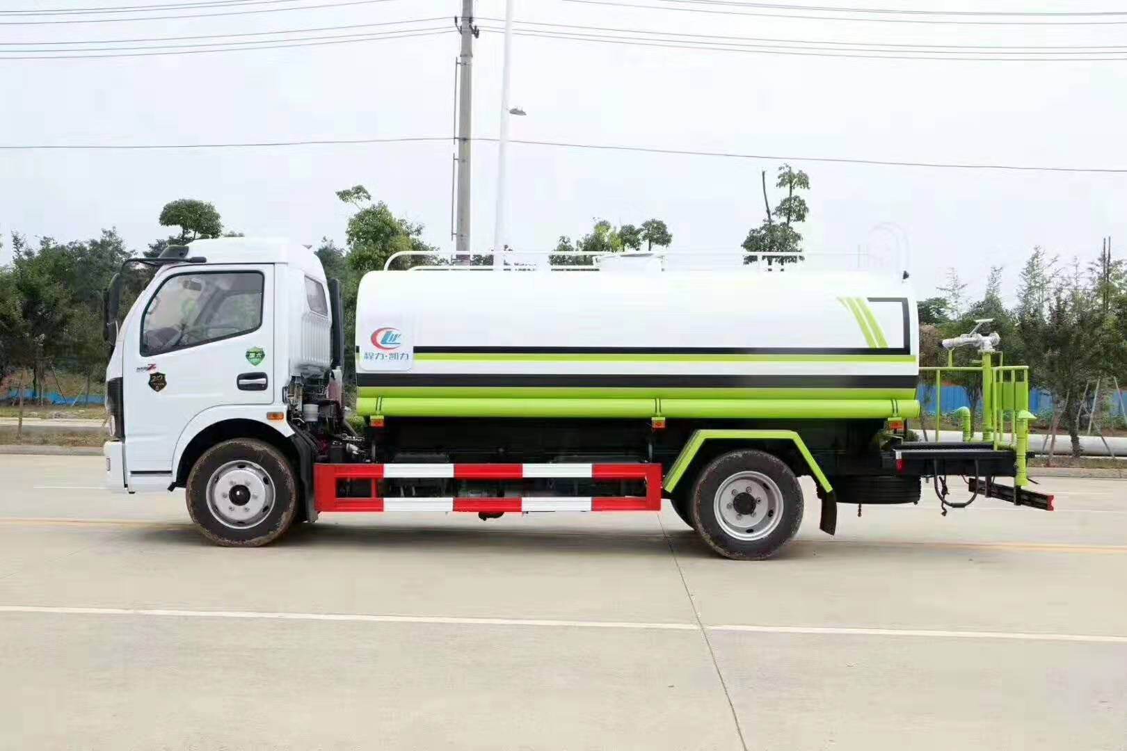 国六东风大多利卡洒水车，程力专用汽车厂家