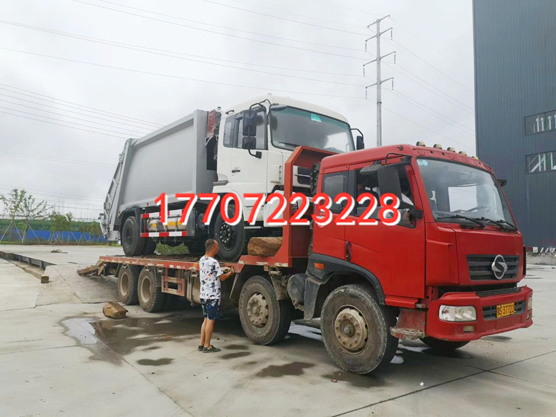 新能源受宠 东风天锦天然气压缩垃圾车