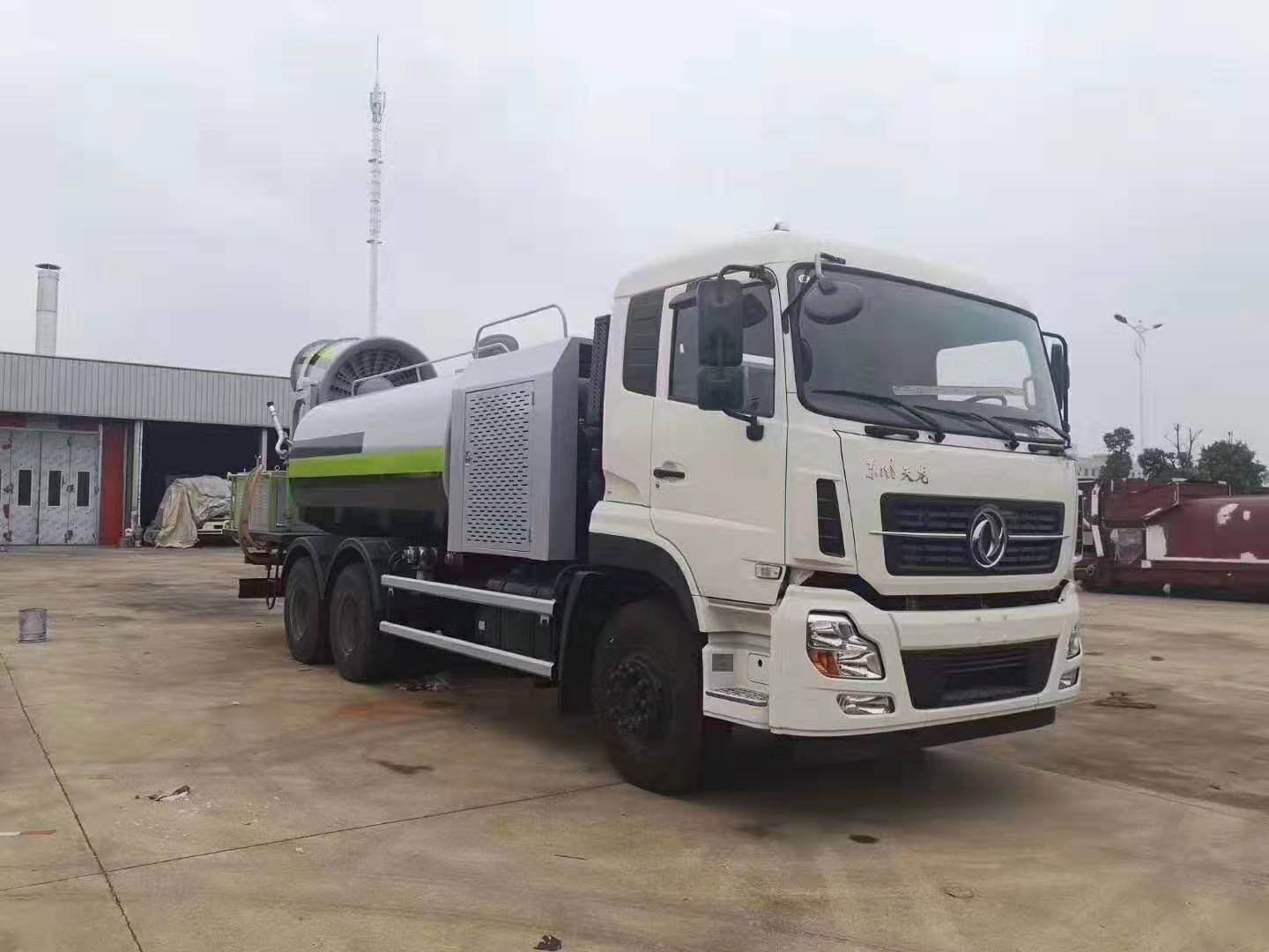 东风天龙 多功能抑尘车 除尘神器 **实现一车多用的效果！