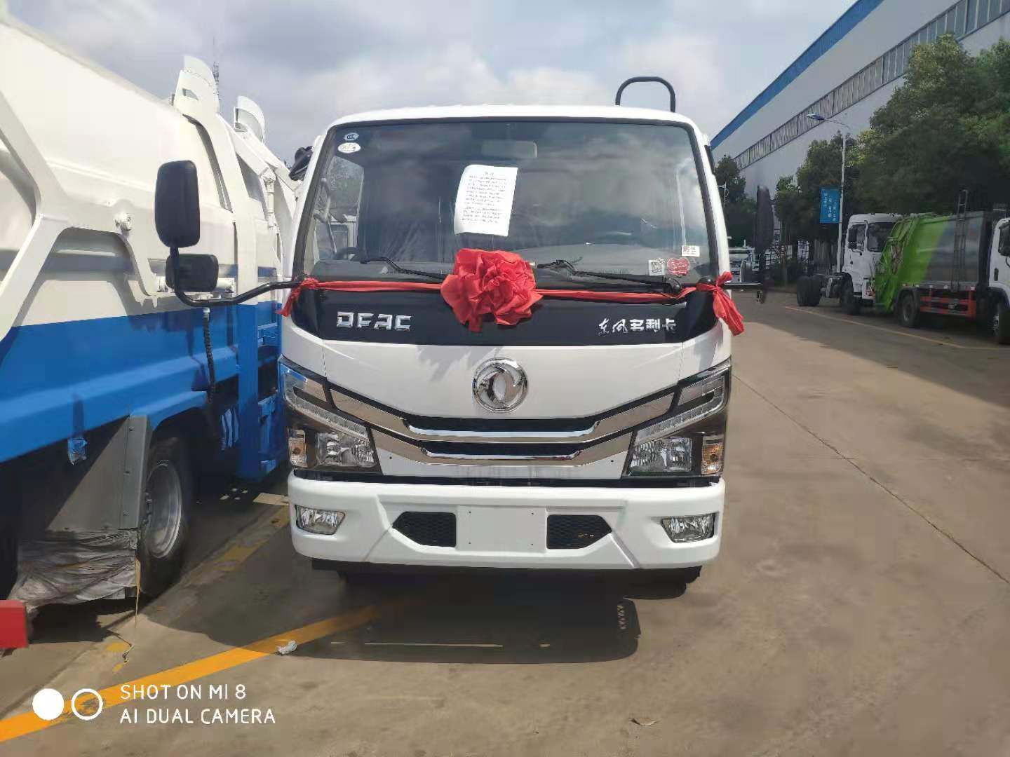 热卖 小多利卡国六挂桶压缩垃圾车