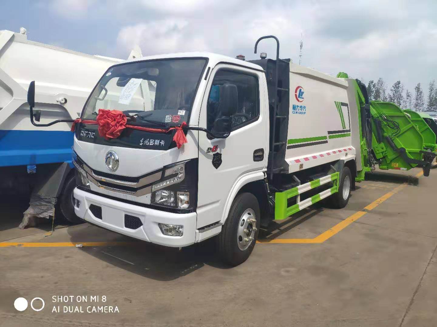 国六 压缩垃圾车 程力专用汽车