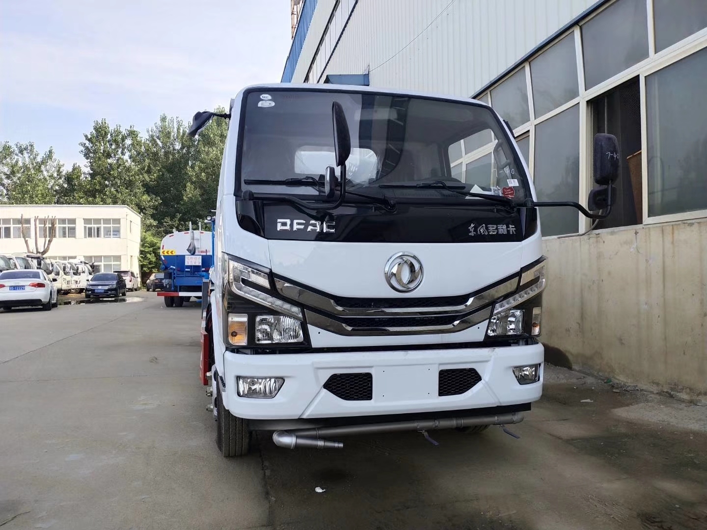 新国6洒水抑尘车