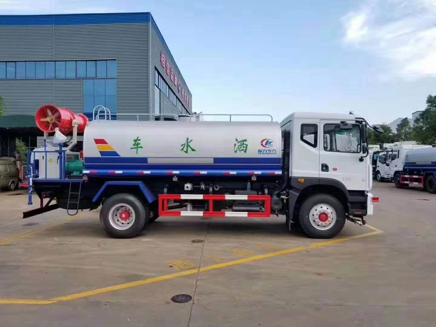国六 东风多利卡D9 14吨抑尘车，雾炮车 30-40米