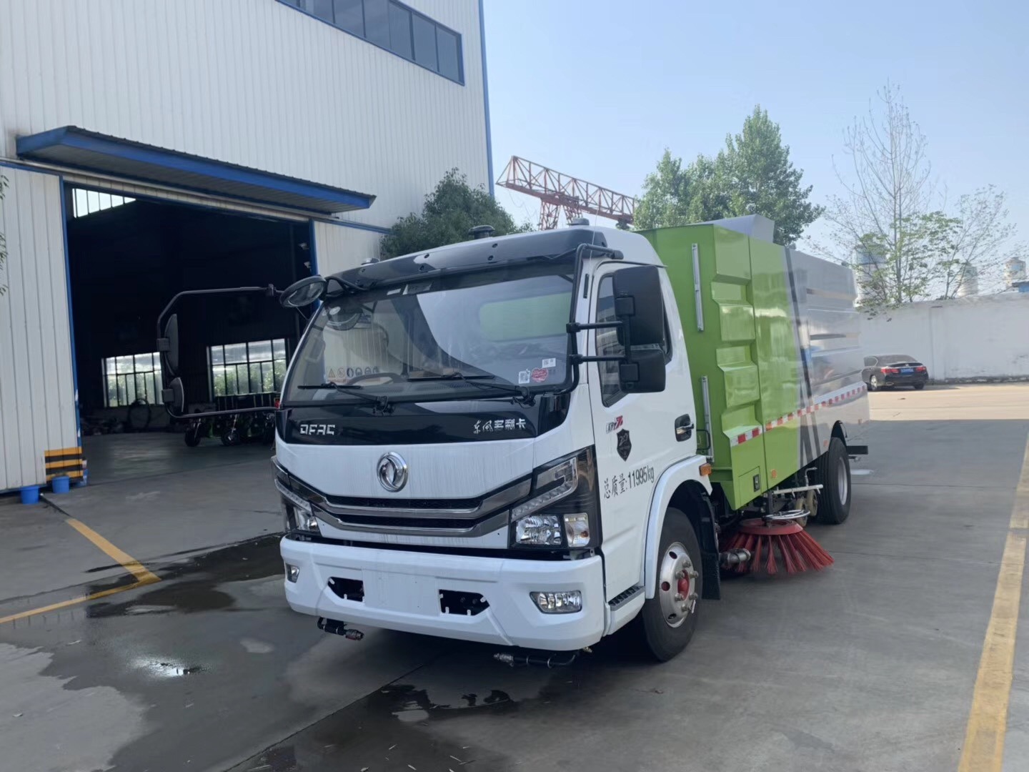 8方东风多利卡洗扫车