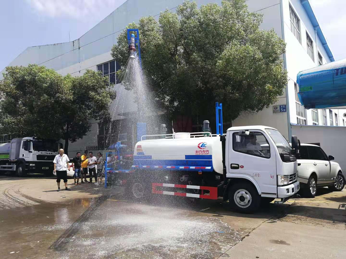 铁路抑尘车，铁路喷洒车报价，铁路喷雾车视频