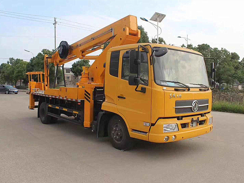东风天锦伸缩式高空作业车