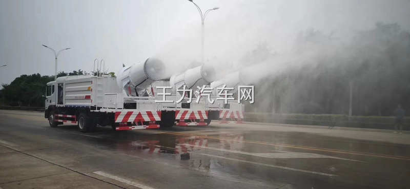 东风D9多利卡多功能抑尘车图片