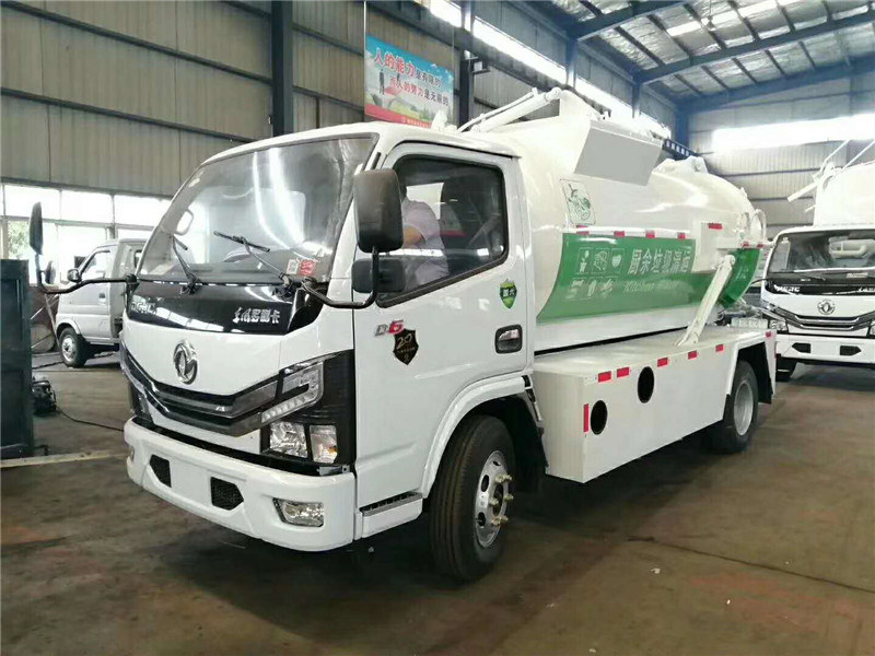 东风多利卡8方干湿分离餐厨垃圾车