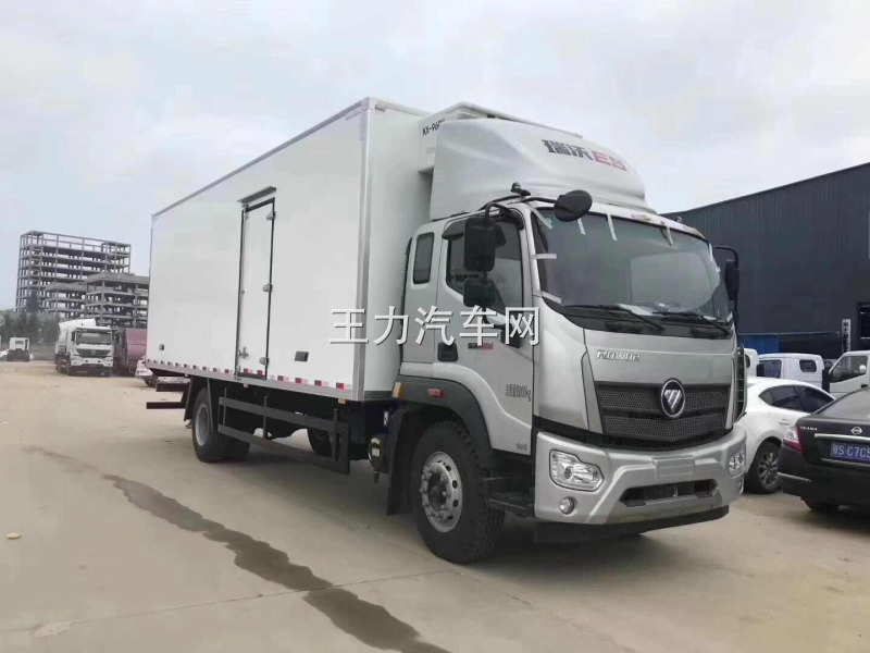 福田潍柴220马力7800货箱冷藏车图片
