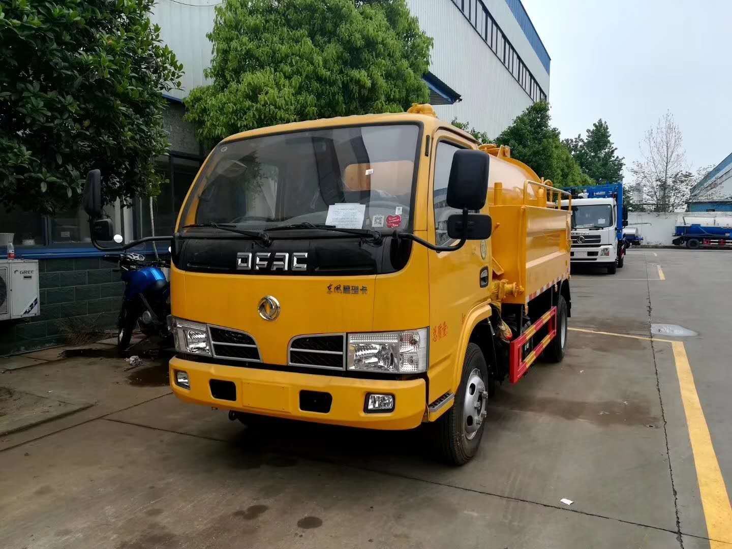 东风小多利卡清洗吸污车，厂家直销，配置好