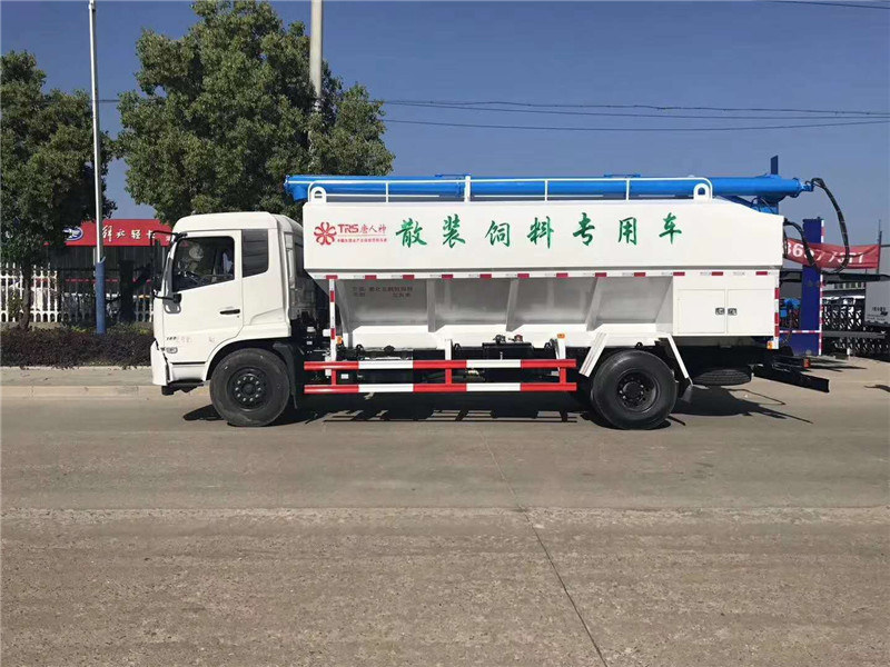 24方散装饲料运输车价格优惠，容积大，装料多。