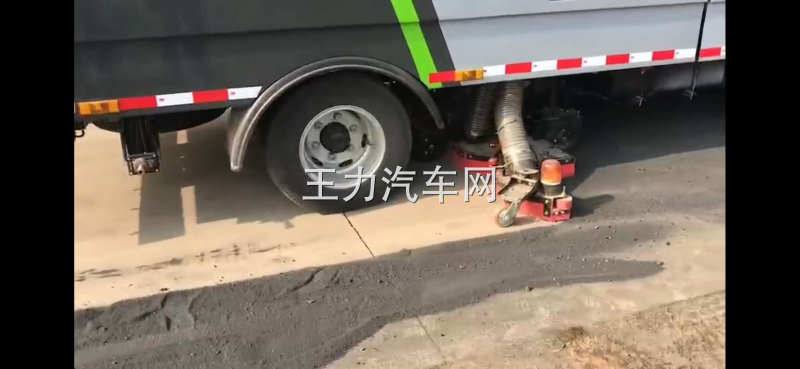 吸尘车洗煤厂工作视频