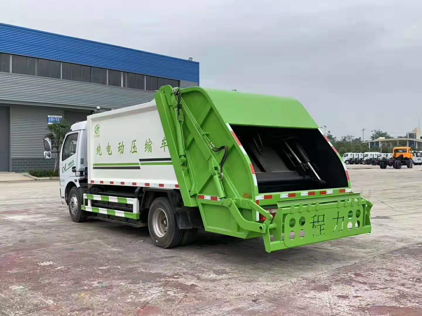 东风新能源纯电动压缩垃圾车实拍图片