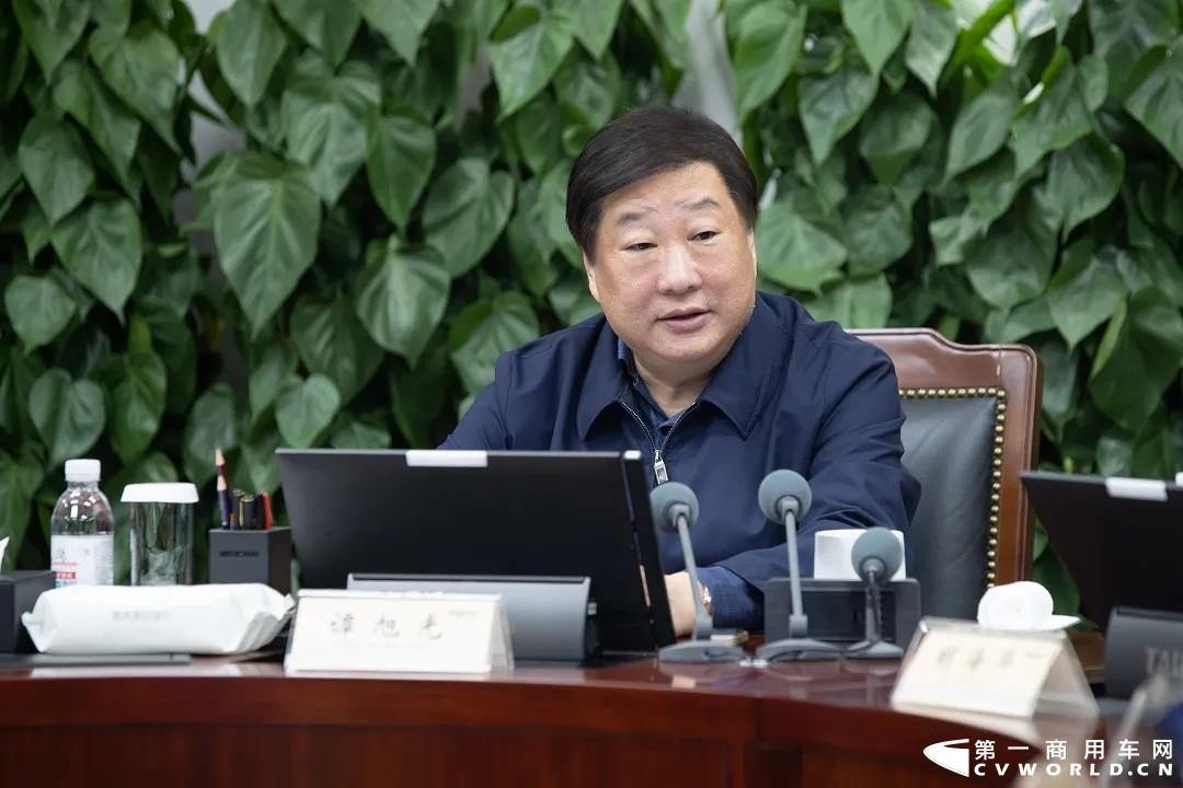 深挖干部作风四大问题！谭旭光对潍柴领导干部进行清洁式“大扫除”
