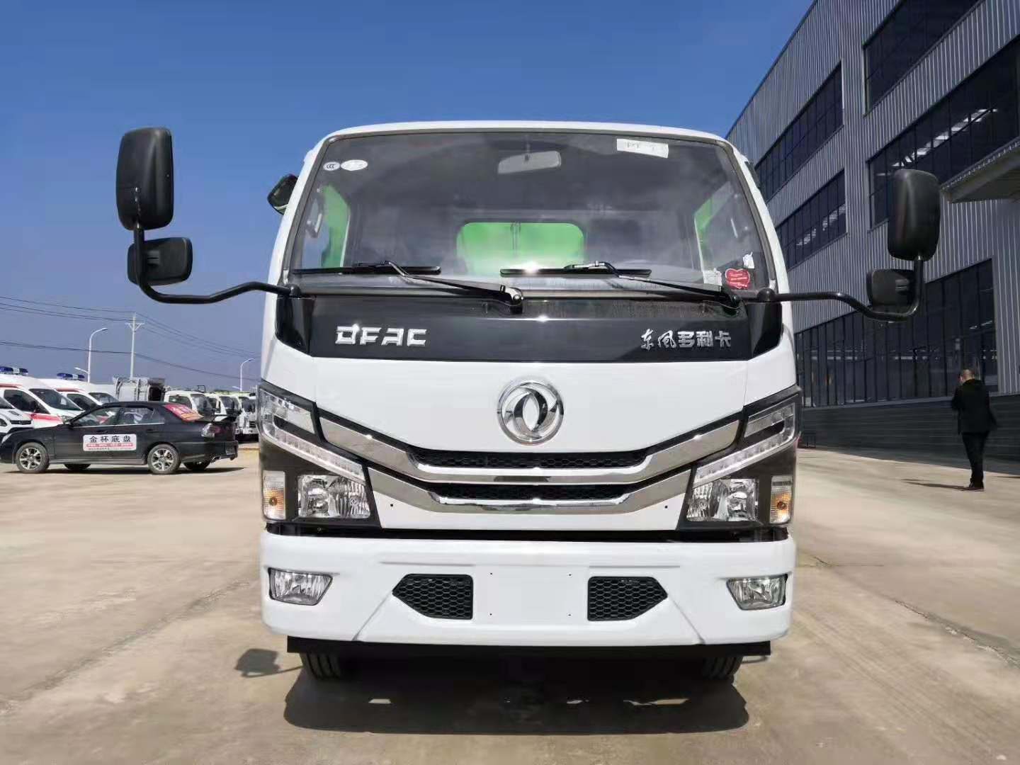 国六小多利卡 扫路车 火爆热销中
