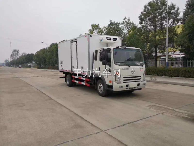 成都大运5.2米冷藏车图片