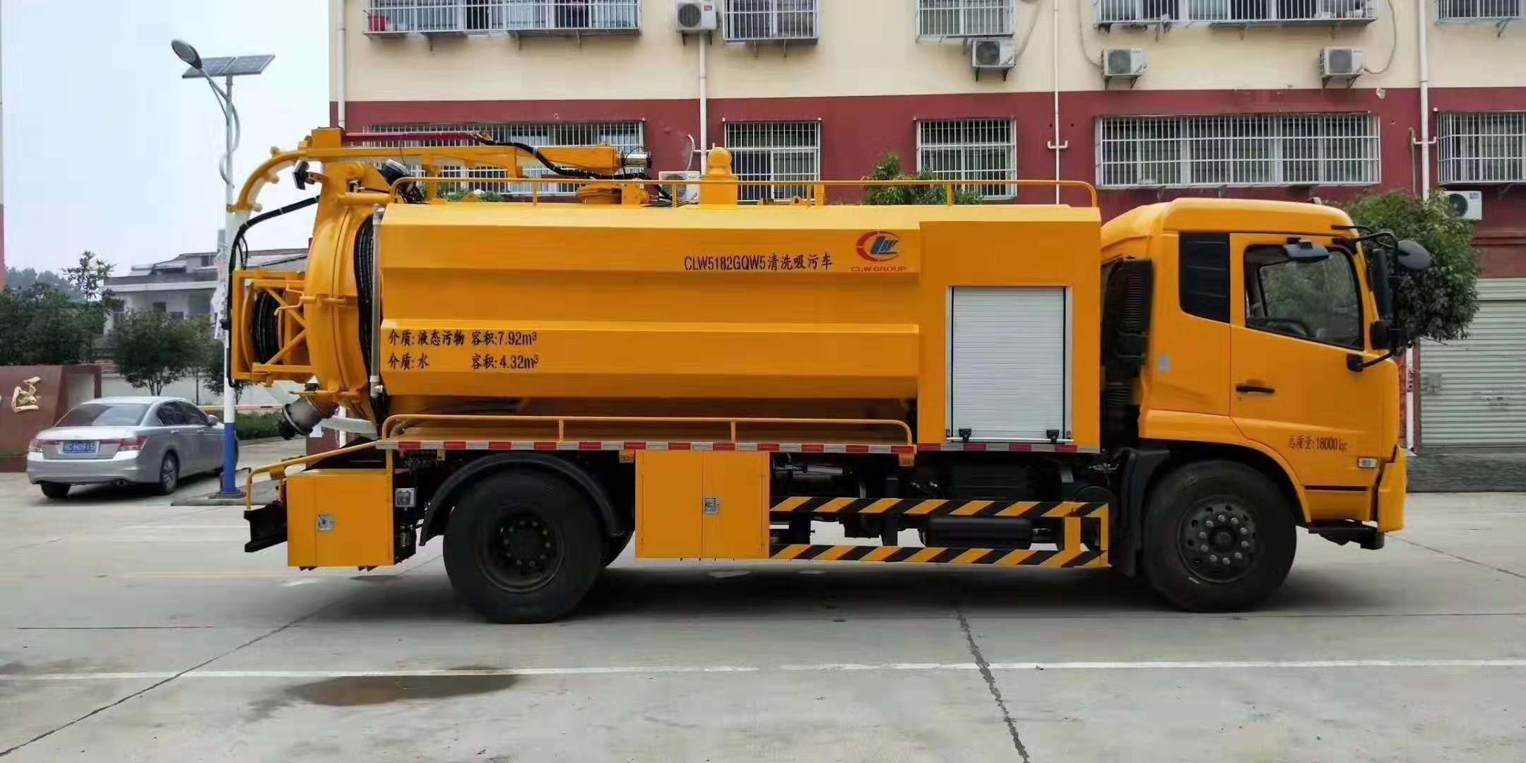 大多利卡清洗吸污车 现车正在促销中