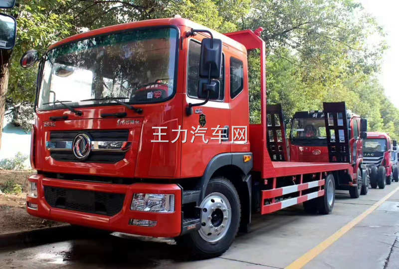 东风多利卡D9系列平板运输车图片