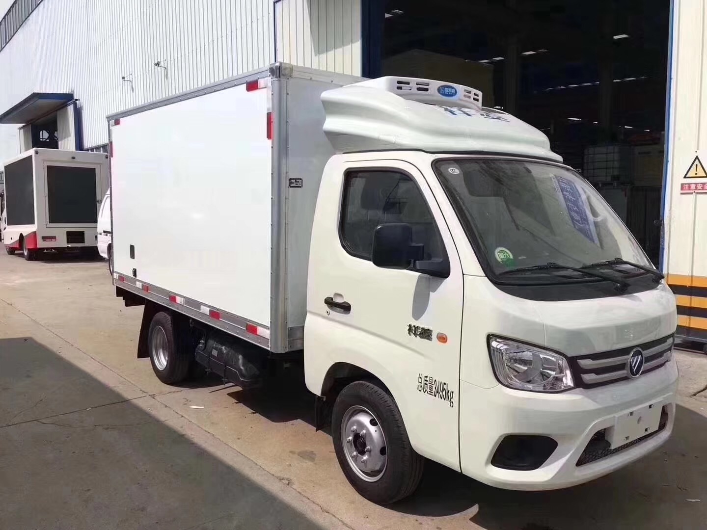 国六福田祥菱M1冷藏车3.2米箱体支持分期付款