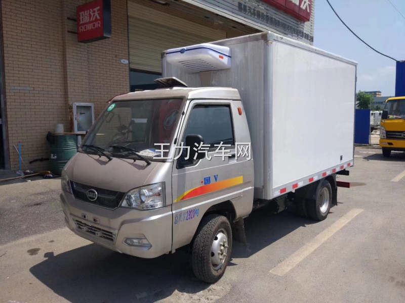 凯马汽油冷藏车图片