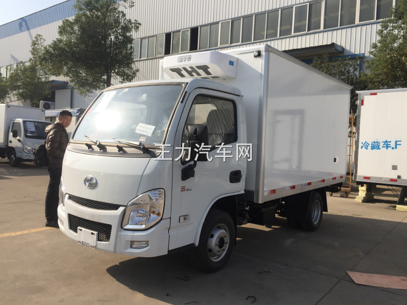 跃进小福星3.2米海鲜冷藏车火爆促销中图片