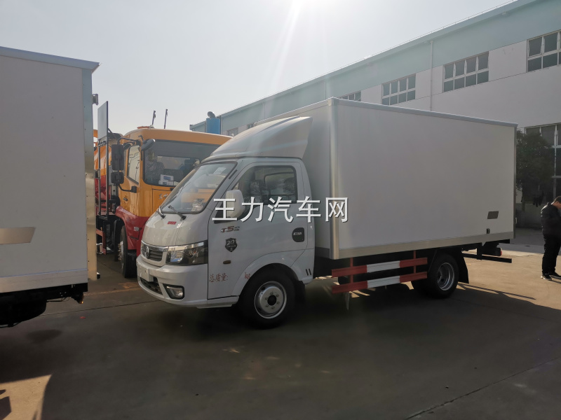 东风途逸冷藏车图片