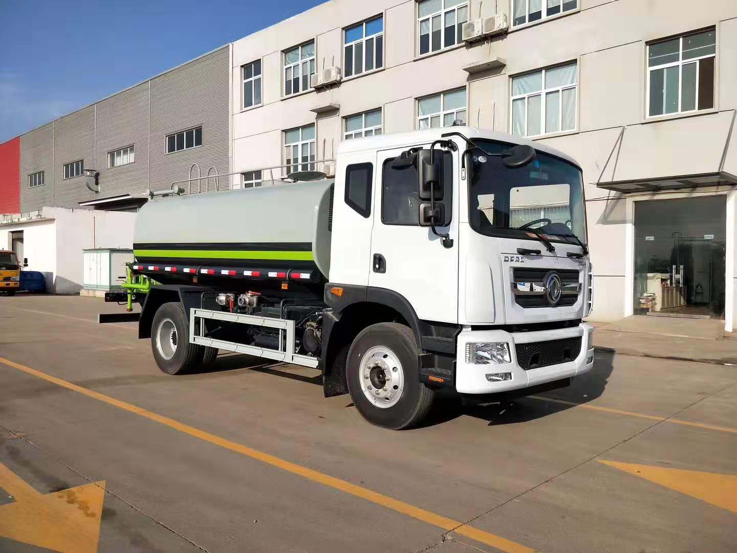 东风Ｄ9国五大多利卡12方洒水车！现车供应！