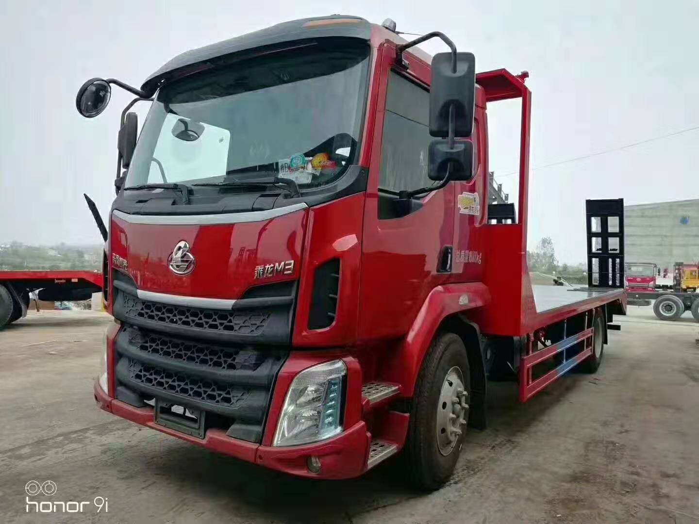 东风柳汽5.8米平板运输车