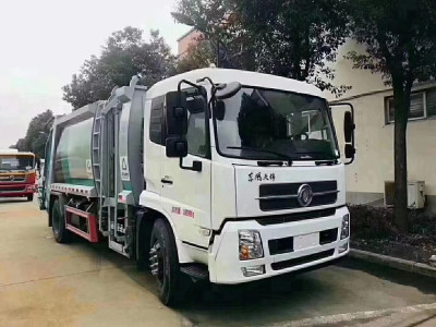 新款東風天錦分類式壓縮垃圾車已隆重上市，前置可回收垃图片