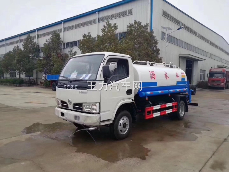 福瑞卡5方洒水车图片