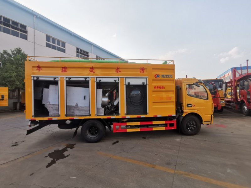 东风大多利卡新款10方污水处理车