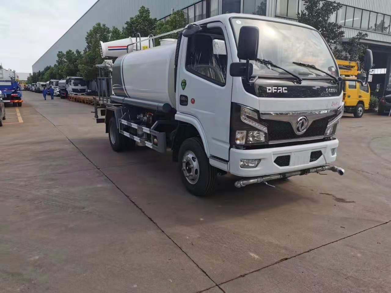 东风国六东风福瑞卡蓝牌抑尘车完工准备发车