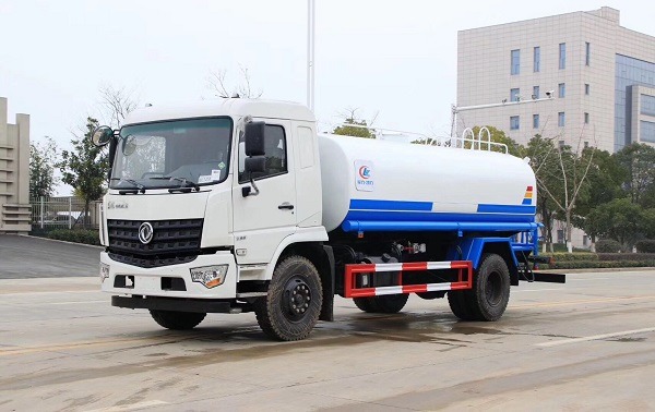 东风专底1D3-14.洒水车-14.7方CLW5163GPSD5