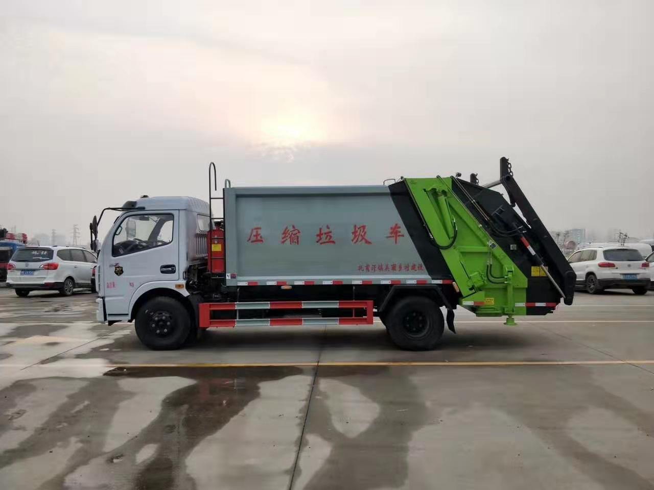 东风多利卡国六8方压缩垃圾车厂家报价
