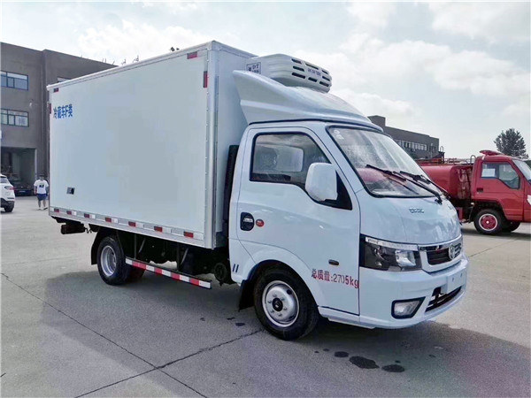 2800-国六-东风途逸冷藏车