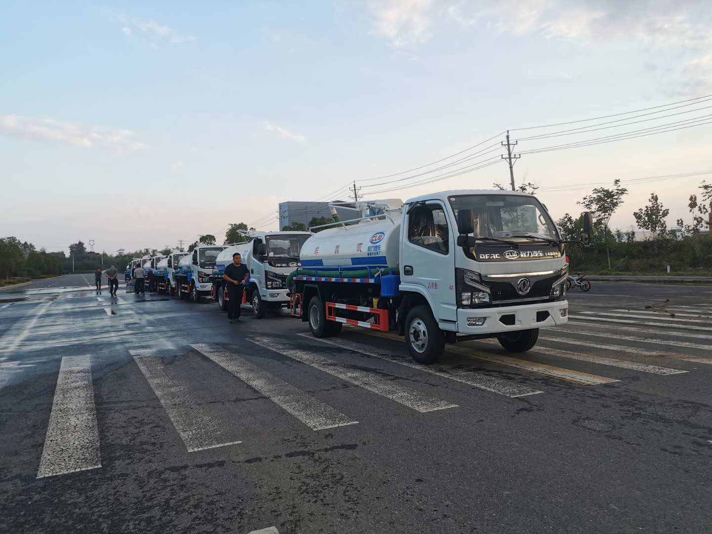 东风福瑞5方吸粪车