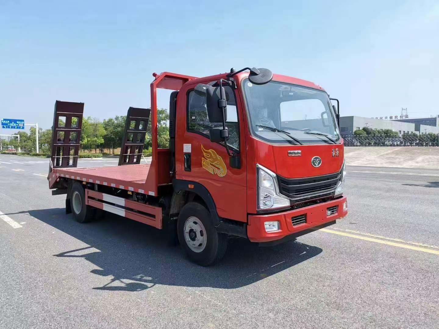 重汽豪曼3280（国六）平板运输车详解