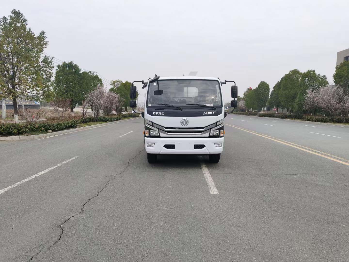 7.2立方智能型沥青洒布车多少钱？