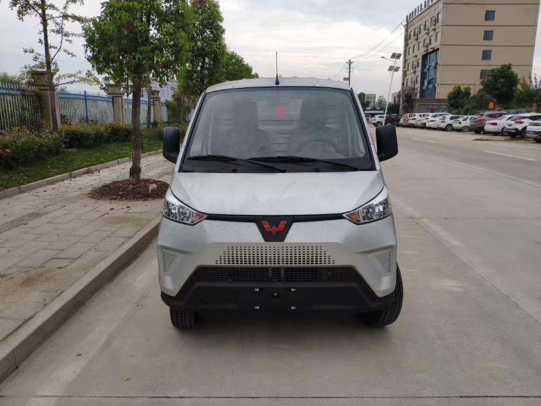 五菱新能源纯电动钩臂垃圾车价格