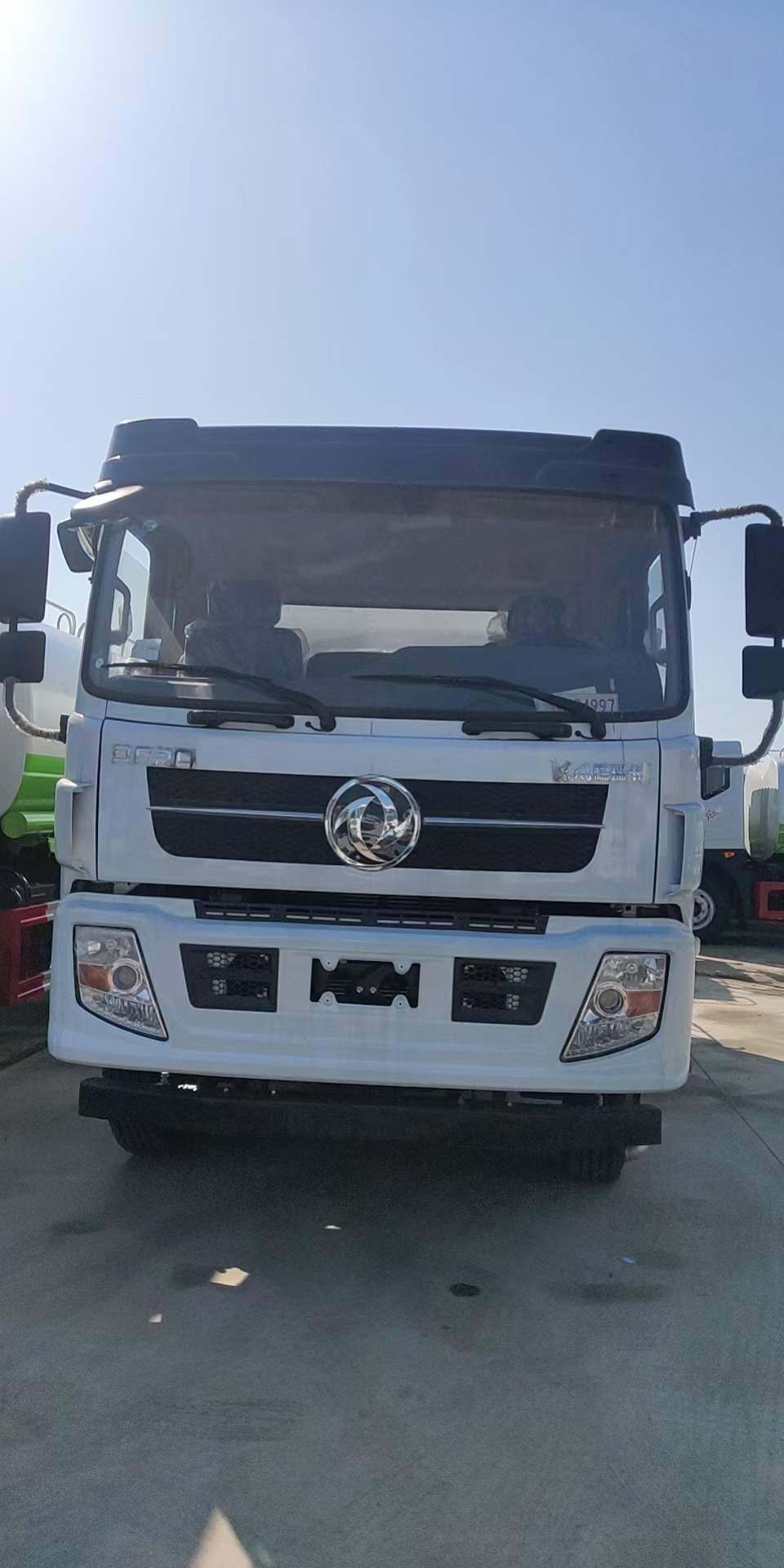 东风福瑞卡F9洒水车12方洒水车价格