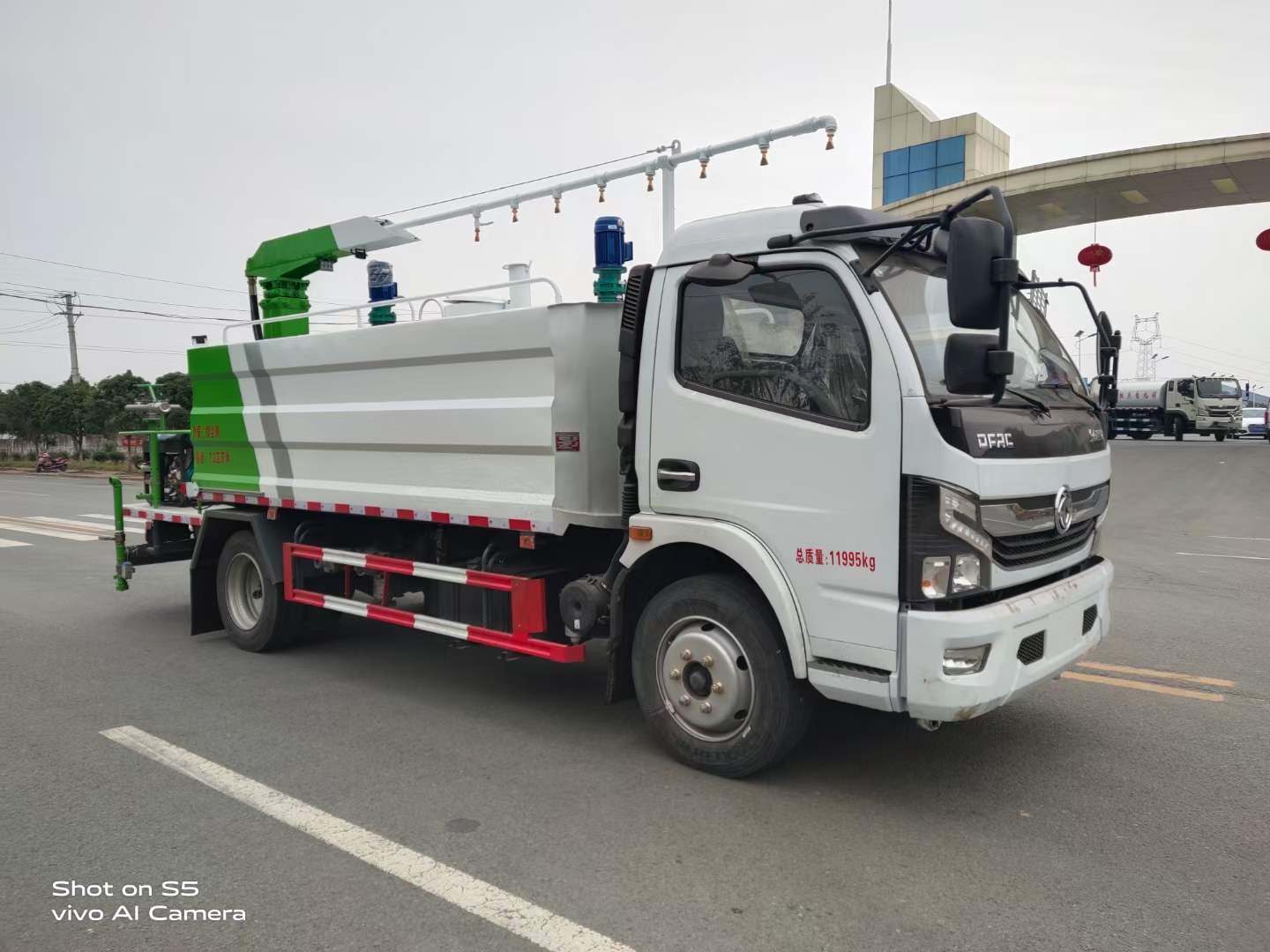 东风凯普特国六火车站抑尘车价格