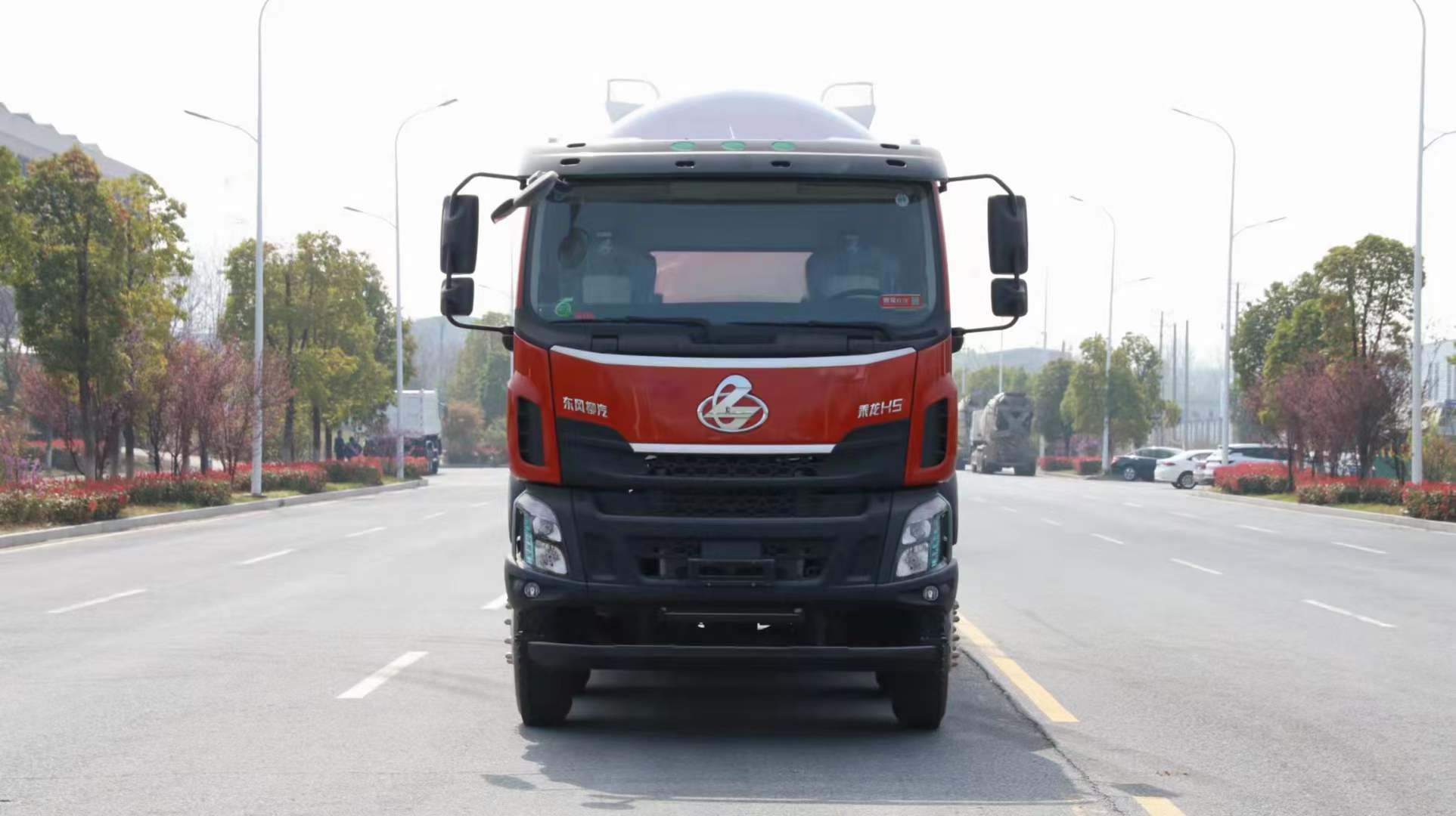 柳汽乘龙国六粉粒物料运输车价格