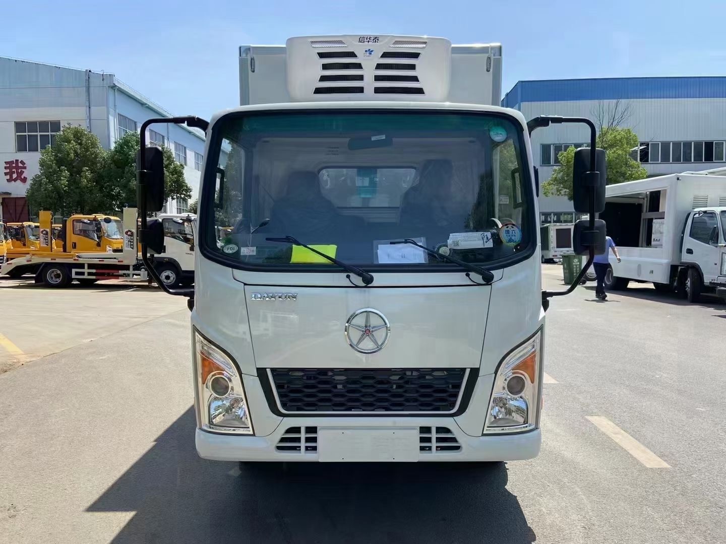 国六蓝牌冷藏车，成都大运做肉钩不超重