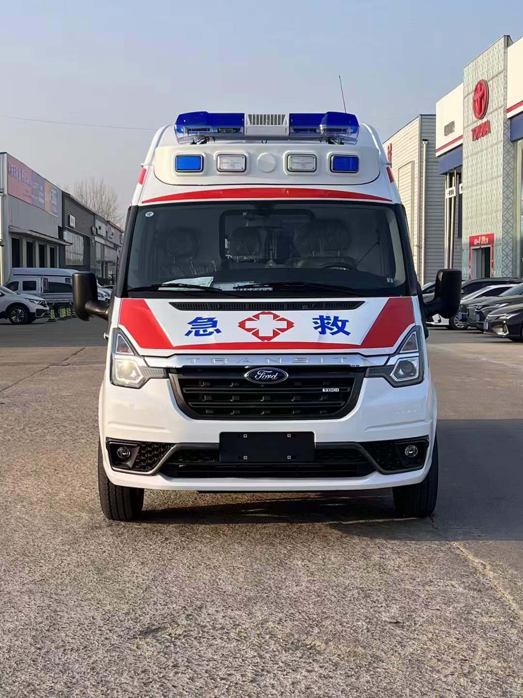 福特V348 长轴一体化 负压监护型救护车